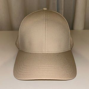 Aritzia TNA Hat
